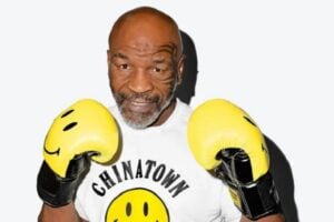 Mike Tyson diz que homem que socou teria lhe jogado garrafa de água