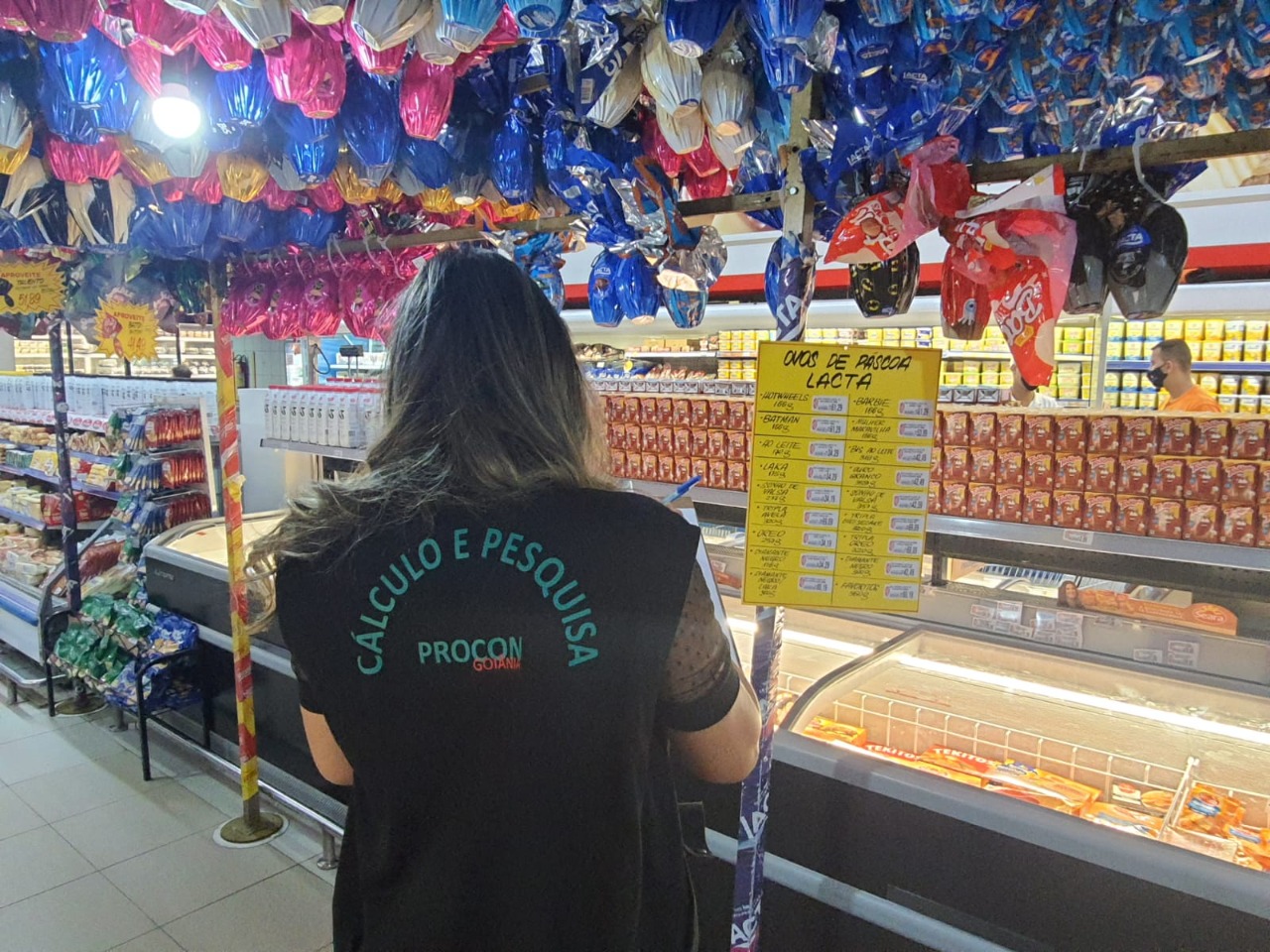 Procon identifica variação de 149,7% nos preços de produtos de Páscoa