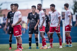 Jogo entre Aragoiânia e Vila Nova no Goiano Sub-17
