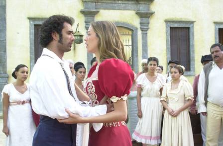 "Uma das cenas mais quentes que eu fiz na carreira foi com ela", disse o ator. Marcos Pasquim revela que viveu romance com Luana Piovani