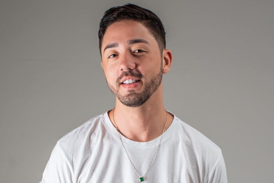 Vencedor de A Fazenda, Rico Melquiades faz inscrição para BBB 23: me chama