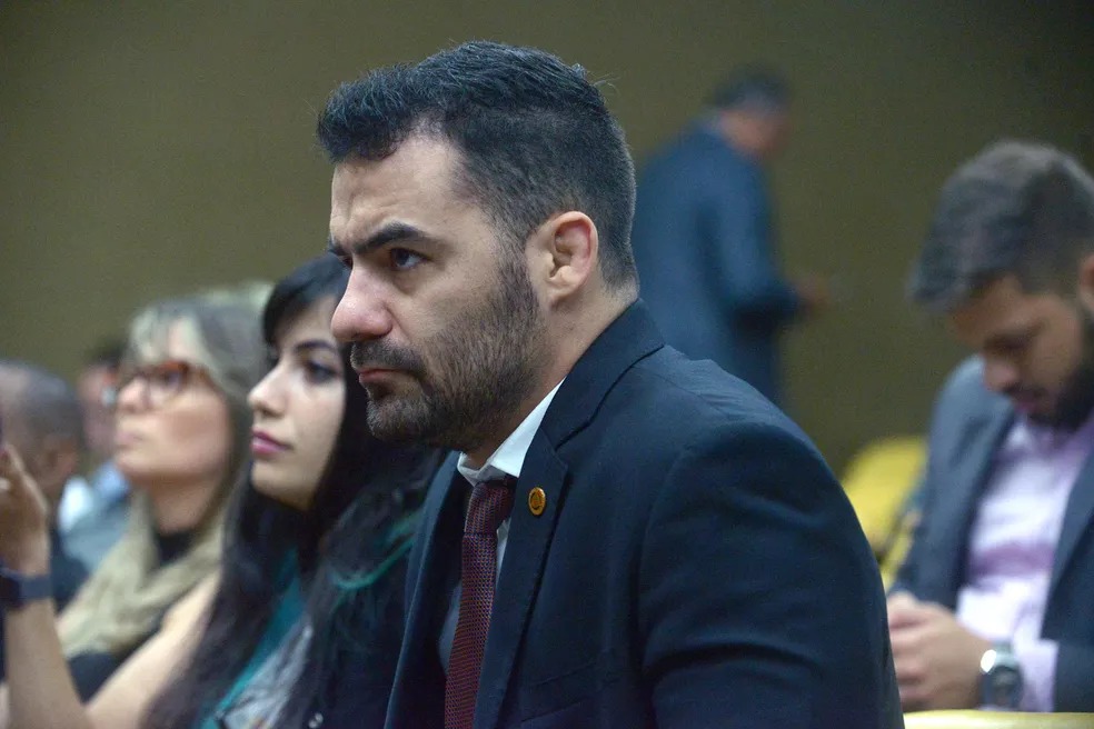 Assembleia Legislativa de SP cassa Arthur do Val e o torna inelegível