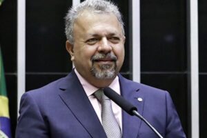 Federação PSB, PDT e Solidariedade facilita projetos para prefeituras, diz Elias Vaz