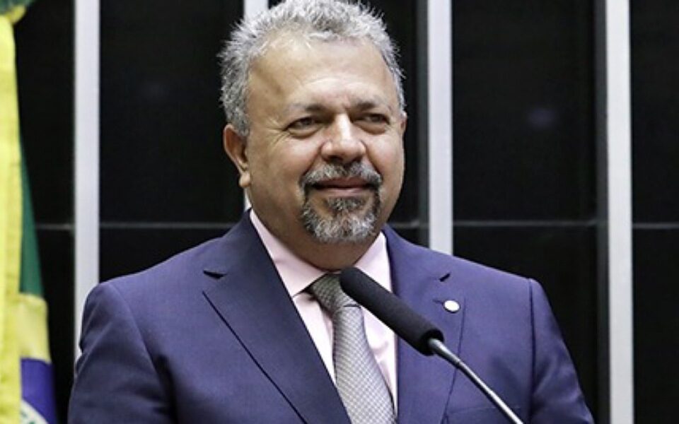 Federação PSB, PDT e Solidariedade facilita projetos para prefeituras, diz Elias Vaz