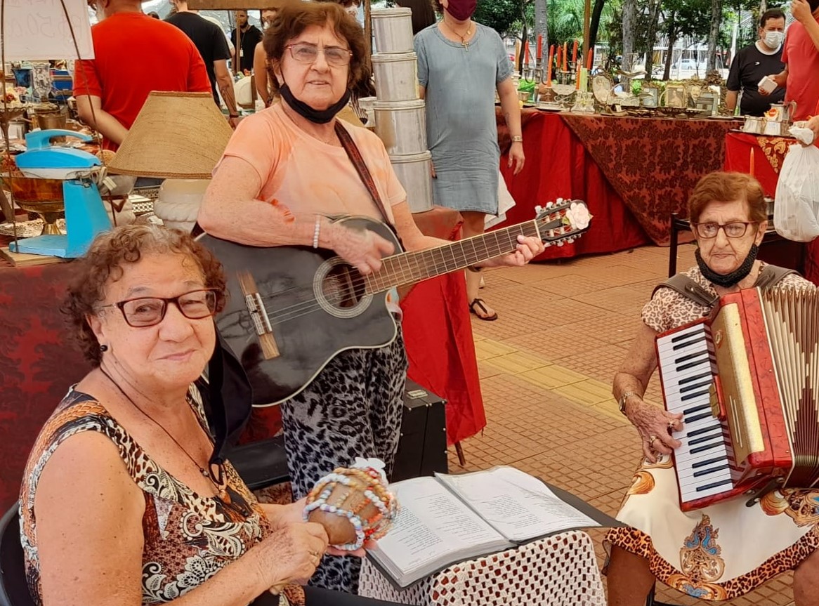Feira de Antiguidades da Praça Tamandaré acontece neste domingo (10/4)