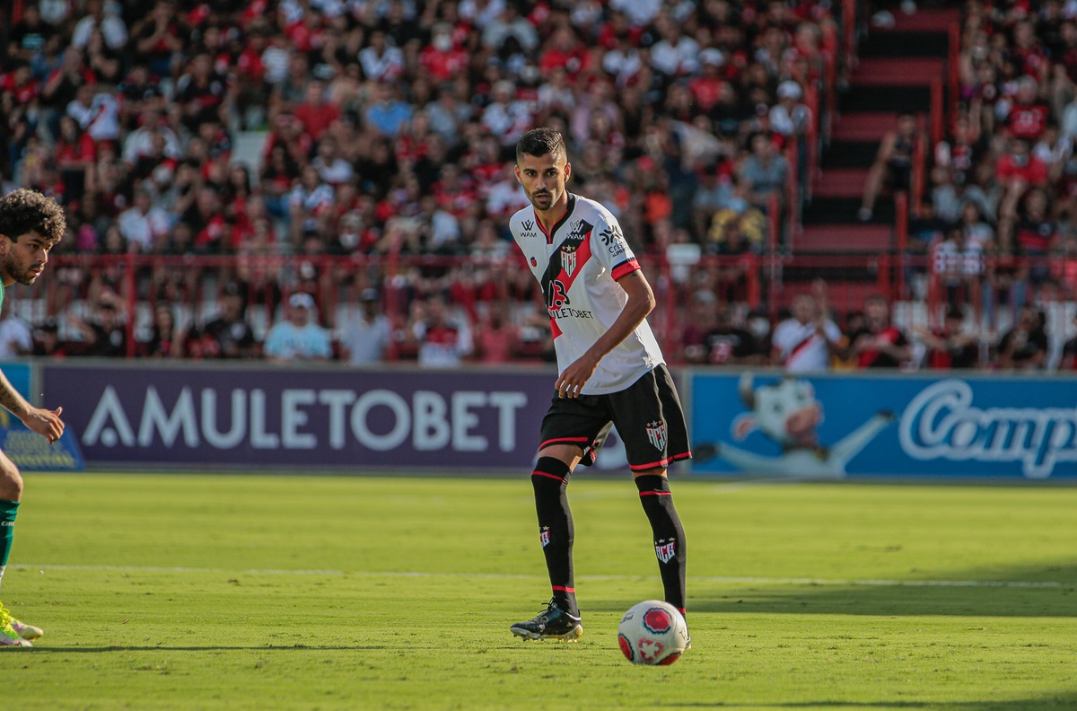 Jorginho irá ser titular contra a LDU na Copa Sul-Americana