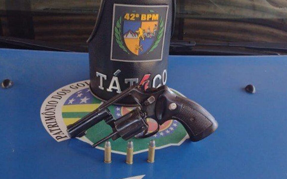 Polícia prende homem com posse ilegal de arma de fogo em Goiânia