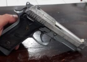 Polícia indicia homem que chutou a cabeça de motociclista 17 vezes após derrubá-lo da moto em Campinaçu (GO)