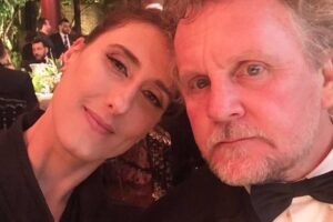 Chef afirma que ex-marido se incomodava com o sucesso dela. Paola Carosella diz que terminou relação ao perceber manipulação e agressividade