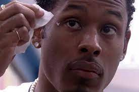 P.A. faz 'coraçãozinho de Jade' e Scooby corta os cabelos de Jess e Linn no BBB 22