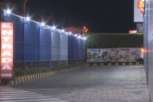 Conselho Tutelar foi acionado para acompanhar o caso. Menino de 7 anos é encontrado em motel junto com mãe e outras três pessoas no DF