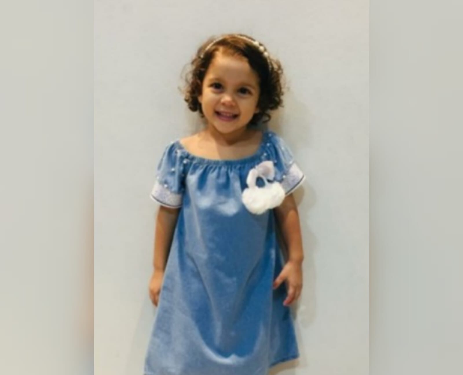 Uma menina, de 2 anos, morreu vítima de meningite na cidade de Minaçu. Lissa Almeida foi a óbito cerca de 6h após dar entrada no hospital. (Foto: reprodução/redes sociais)