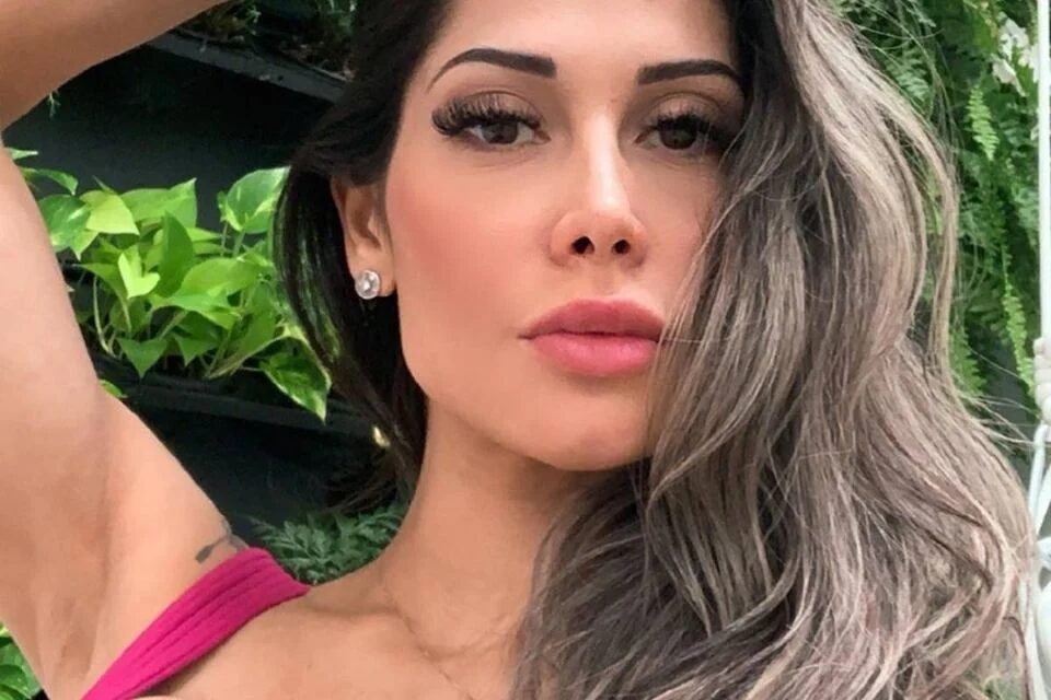 Maíra Cardi presenteia filho de P.A. após atleta apoiar Arthur no BBB