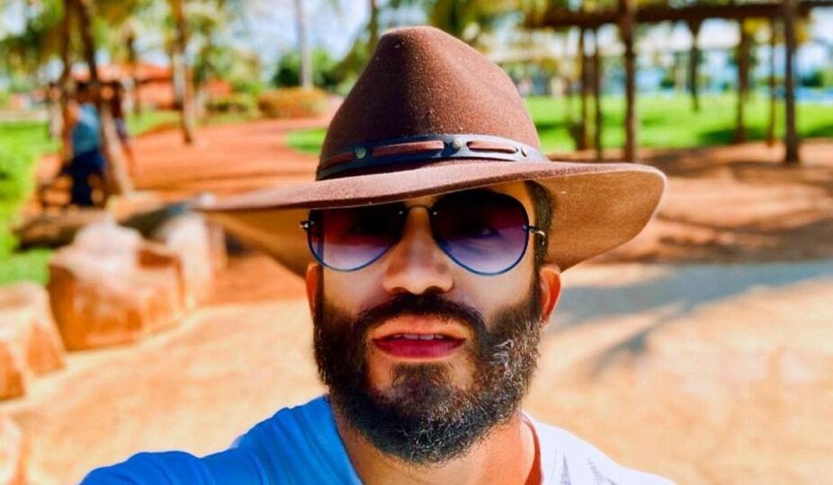 sósia Anderson de Magalhães Santos disse que nunca "teve paz". Gusttavo Lima: Conheça o gerente administrativo que é confundido com o cantor