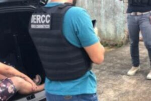 Irmãos são presos por envolvimento em golpe do novo número contra idosa (Foto: Polícia Civil)