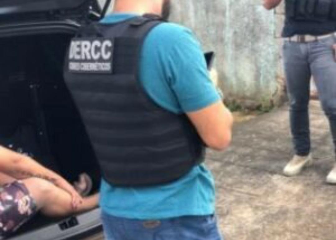 Irmãos são presos por envolvimento em golpe do novo número contra idosa (Foto: Polícia Civil)