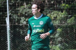 Nicolas atacante do Goiás