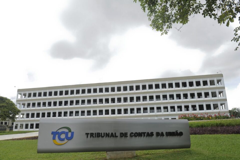 TCU define relator de ação que pode ampliar inelegibilidade de Bolsonaro