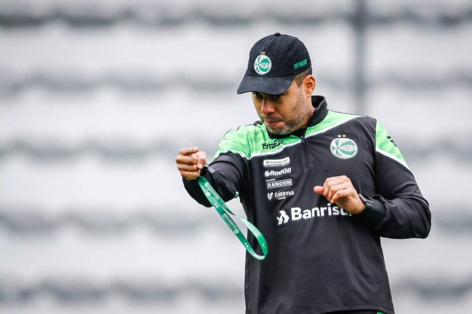 Jair Ventura, durante passagem pelo Juventude
