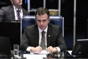 "Resultado das urnas será respeitado", garante presidente do Senado
