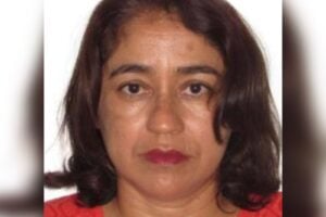 Mulher conduzia uma bicicleta elétrica quando se envolveu no acidente (Foto: Reprodução)