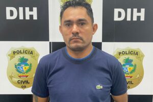 Jogo de baralho termina em morte após briga por suposta dívida de R$ 2,50 - suspeito está preso