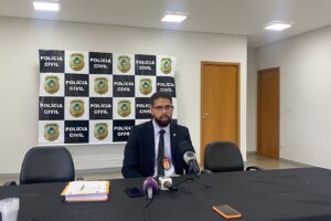 Delegado Jorge Bezerra deu detalhes sobre a investigação nessa segunda(04). (Foto: Jonathan Cavalncante)