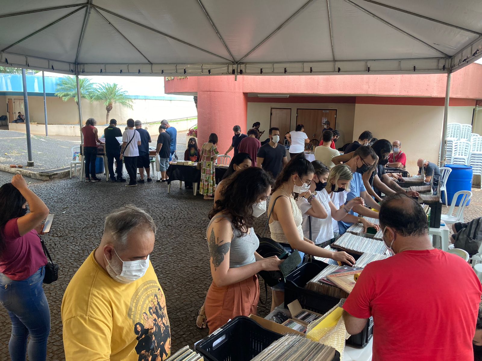 Feira de vinil em Goiânia acontece no dia 9/4, no Martim Cererê