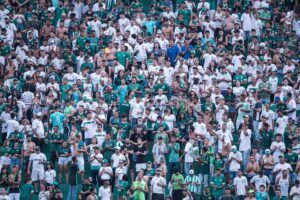 Torcida do Goiás na Serrinha