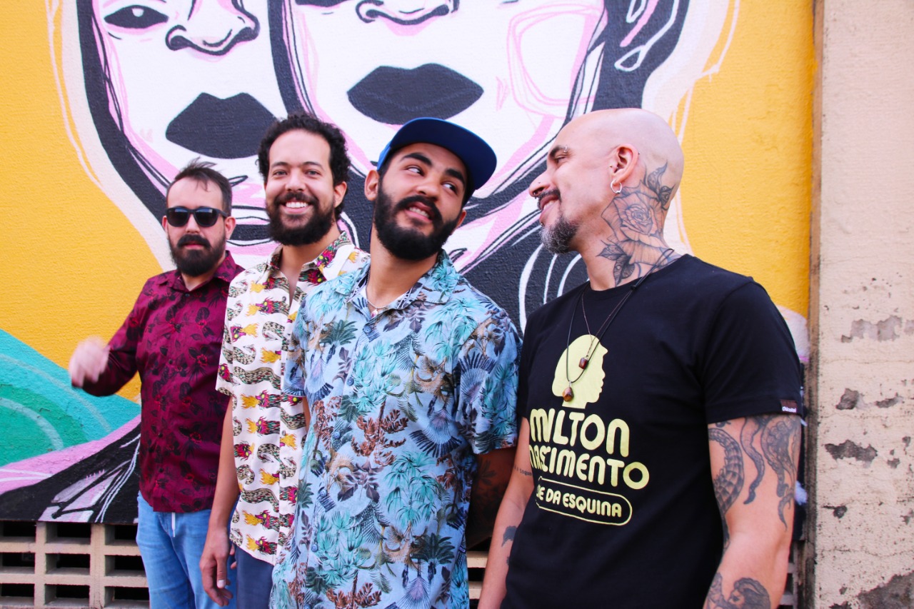 Banda Produto Interno Groove