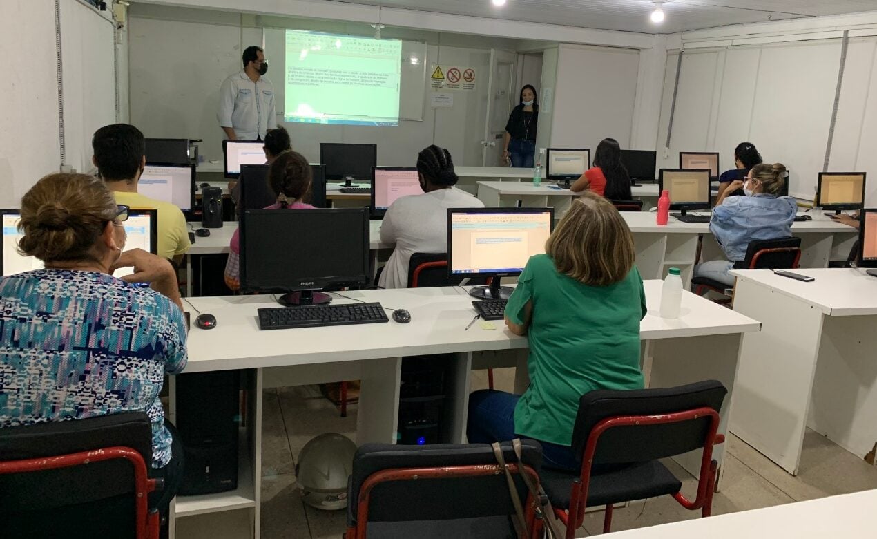 Prefeitura disponibiliza 64 vagas de cursos gratuitos para mulheres em Goiânia