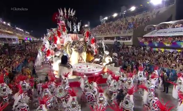 Primeiro dia de desfiles no Rio tem homenagem a Paulo Gustavo e celebração à cultura negra (Foto: Reprodução)