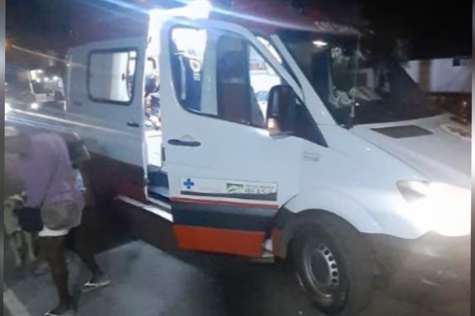 Vítima de 37 anos foi internada no Hospital de Urgências (Foto: Reprodução)