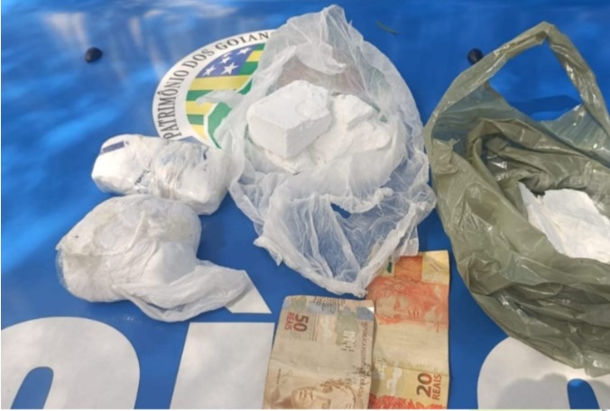 Homem é preso pela PM com droga avaliada em quase R$ 20 mil