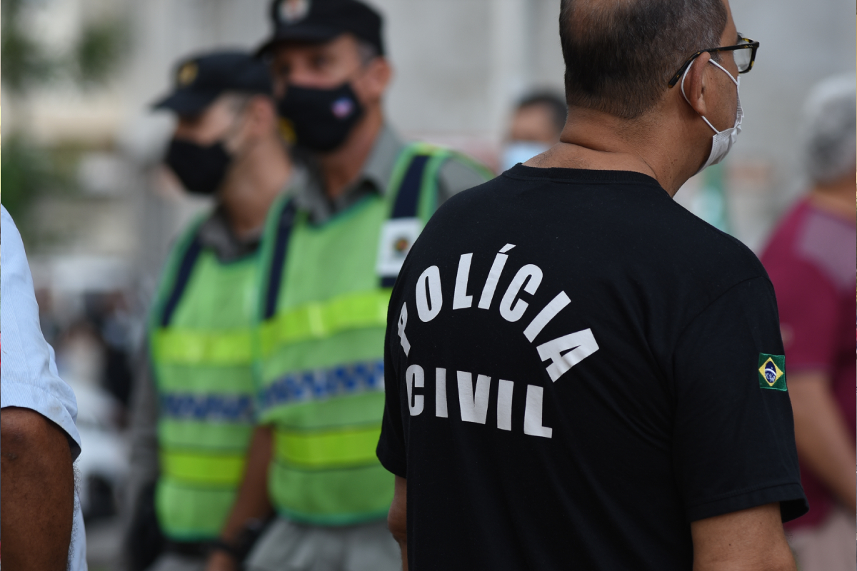 A Polícia Civil concluiu as investigações e indiciou o suspeito de matar e abandonar o corpo de Edmar Vieira Santana por homicídio qualificado, nesta segunda-feira (18). O crime aconteceu em fevereiro deste ano e teria sido motivado por uma dívida de menos de R$ 150. O corpo de Edmar foi abandonado em um assentamento na GO-080, situado na saída de Jaraguá para a cidade de Goianésia.