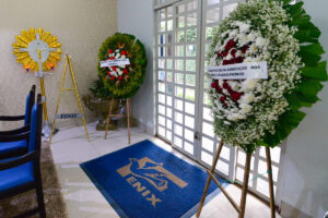 O velório da idosa Neuza Cândida, que morreu asfixiada dentro do Hospital de Urgências de Goiânia (Hugo), acontece na tarde desta sexta-feira (8). De acordo com familiares, a despedida está sendo realizada em frente ao Cemitério Parque, na Funeraria Fênix, em Goiânia.