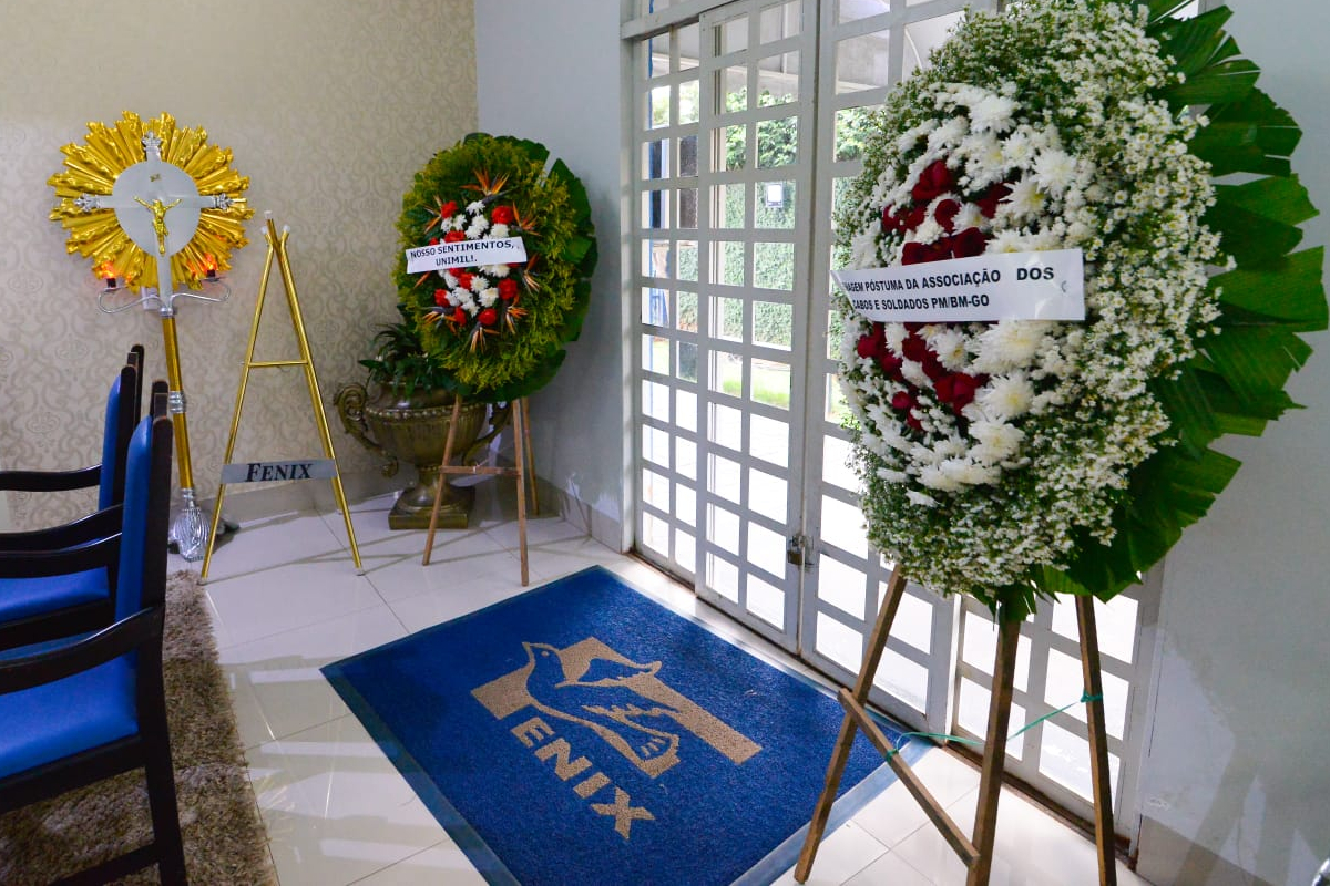 O velório da idosa Neuza Cândida, que morreu asfixiada dentro do Hospital de Urgências de Goiânia (Hugo), acontece na tarde desta sexta-feira (8). De acordo com familiares, a despedida está sendo realizada em frente ao Cemitério Parque, na Funeraria Fênix, em Goiânia.