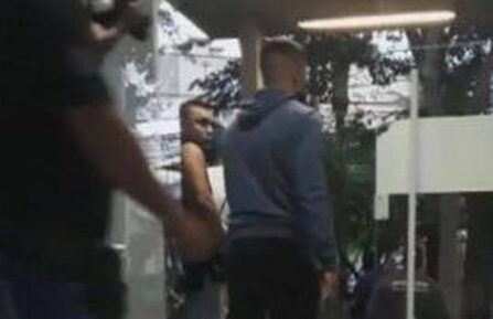 Vereador só foi embora com a chegada da PM. Gabriel Monteiro faz fiscalização em UPA mesmo com proibição judicial