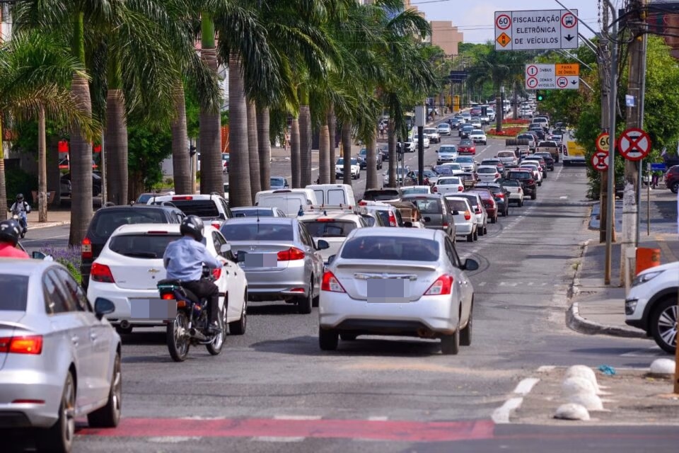Fenabrave: vendas de veículos automotores têm queda de 6% em abril
