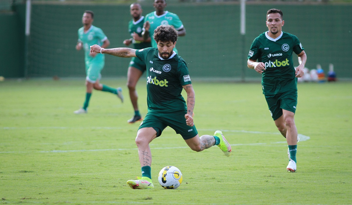 Luan deverá ser uma das novidades do Goiás no duelo contra o Palmeiras