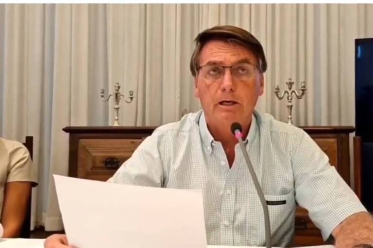 A medida foi anunciada em "live". Bolsonaro diz que PL fará “auditoria” no sistema eleitoral: 'quero garantir a eleição do Lula'
