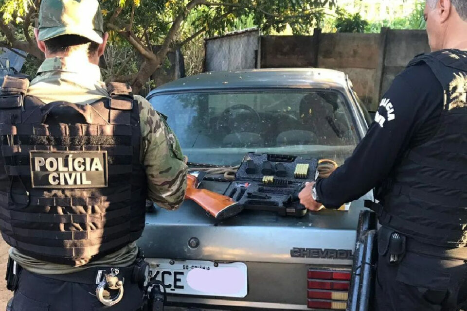PC investiga pai e dois filhos suspeitos de invadir bar e atacar dona, em Caldas Novas (GO)