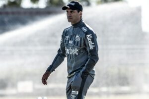 Fabian Bustos, treinador do Santos