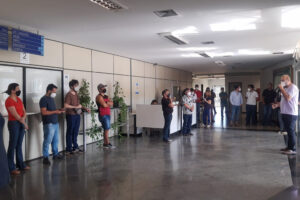 Servidores públicos federais ocupam reitorias da UFG e IFG em ato por reajuste salarial