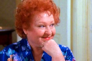 Atriz Estelle Harris, de 'Seinfeld' e 'Toy Story', morre aos 93 anos nos EUA