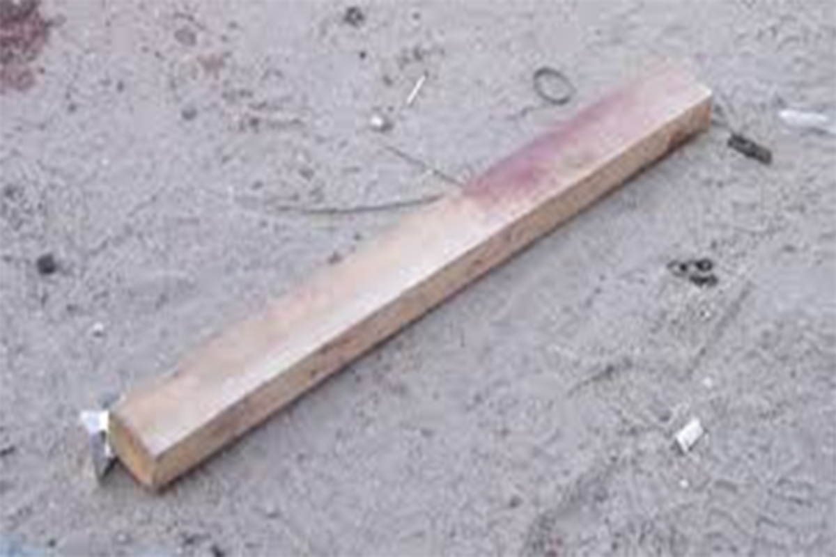 A Polícia Civil prendeu uma jovem de 19 anos suspeita de agredir a avó do ex-namorado com pauladas. O caso aconteceu nesta terça-feira (12), na cidade de Goianésia, Centro de Goiás. A vítima tem 74 anos e permitia que a garota morasse na casa dela mesmo após o fim do relacionamento com o neto, pois o casal teve um filho.