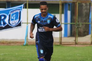 Atacante Romarinho, no Capital