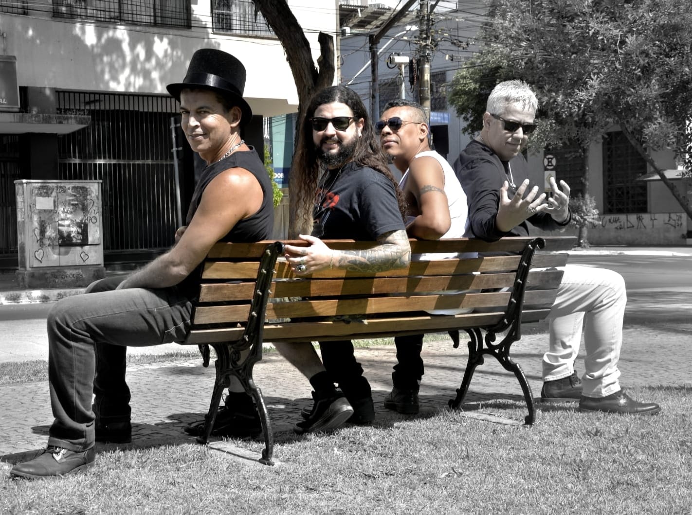 Banda Monster Bus se apresenta no Monster Rock Fest 