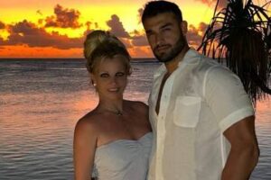 'Vamos aumentar nossa família em breve', diz noivo de Britney Spears