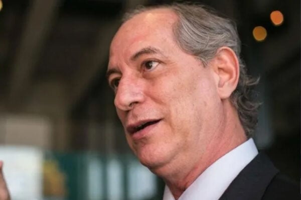 Ciro Gomes condenado por violência política de gênero por ofensas contra ex-senadora Janaína Farias cortesã assessora para assuntos de cama